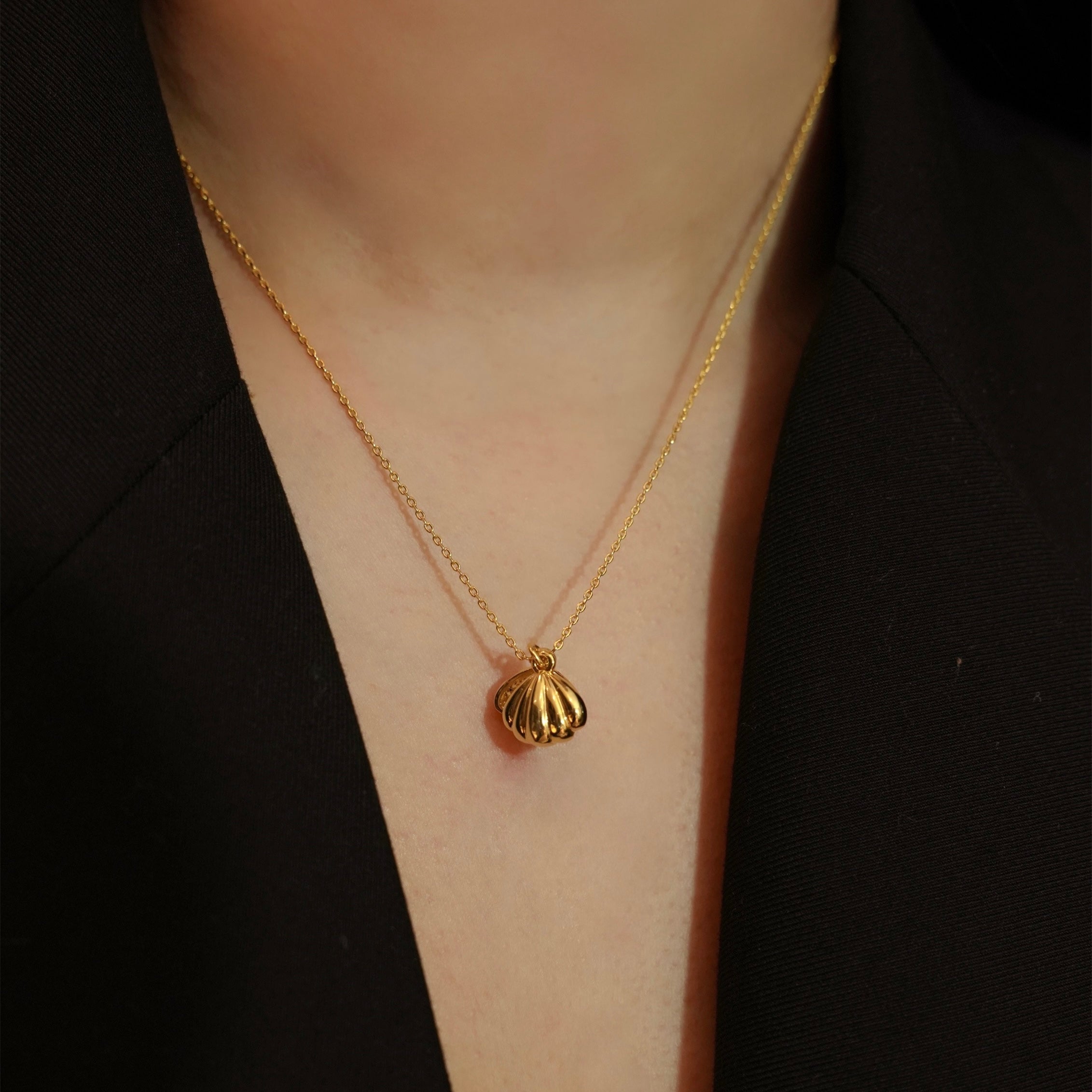 Shell with Pearl Necklace