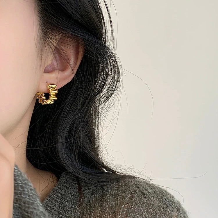 Wavy Huggie Earrings