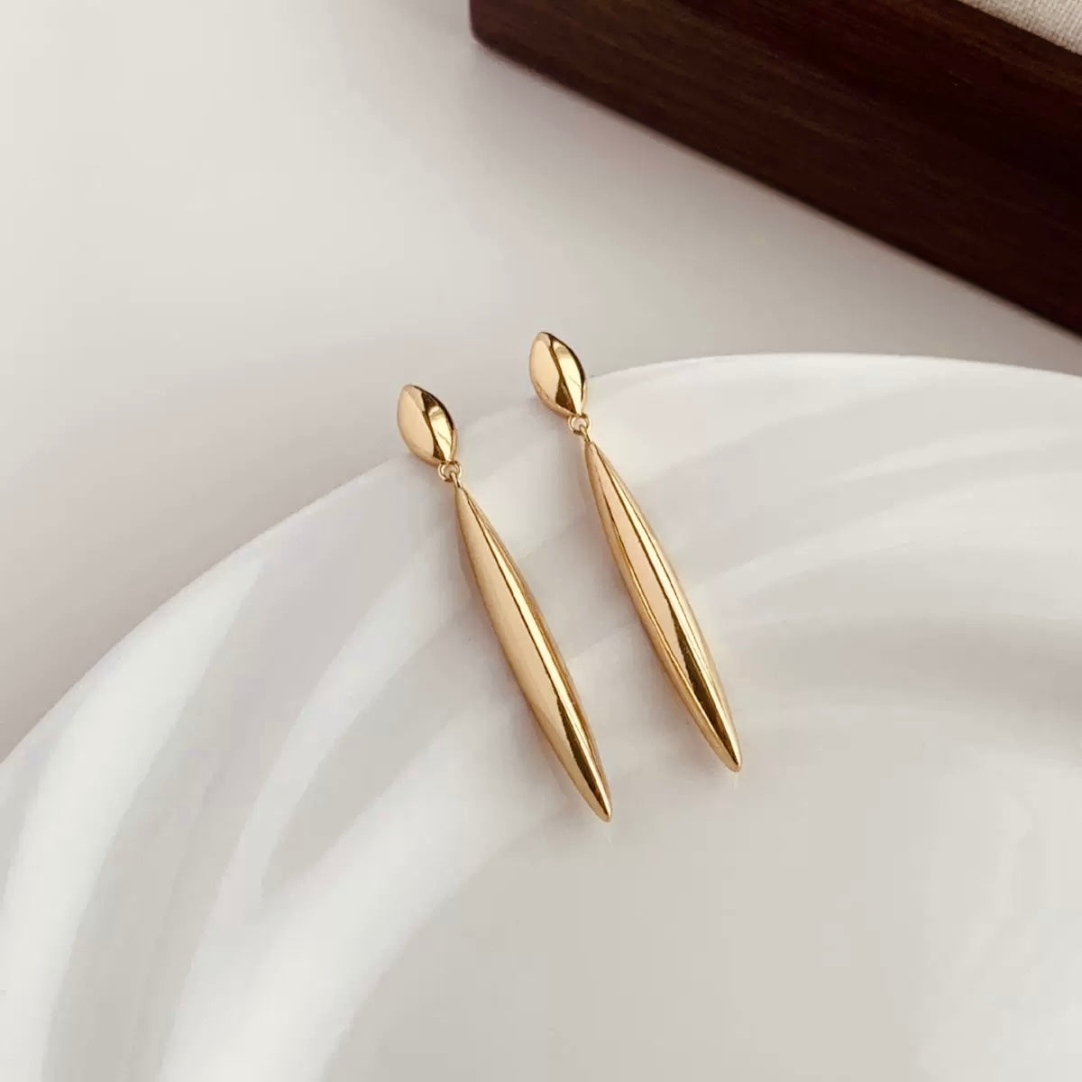 Waterdrop Gold Drop Earrings