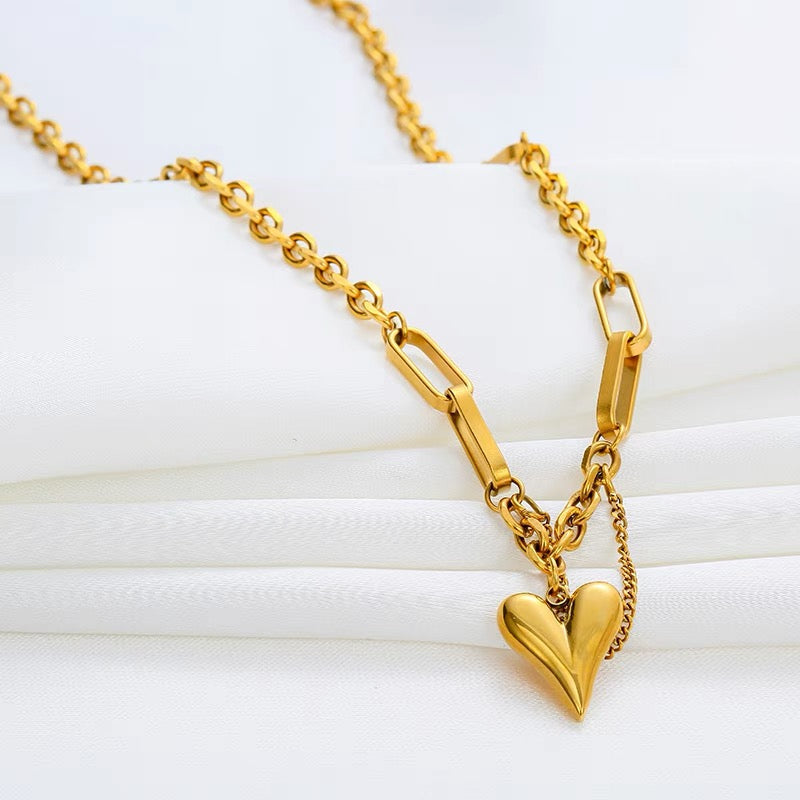 Annie Gold Heart Necklace