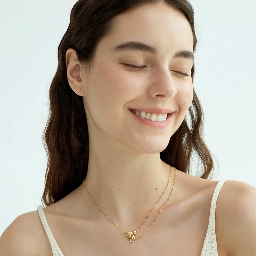 Gold Bow Pendant Necklace