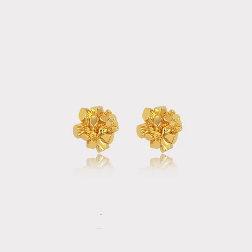 Larissa Gold Studs