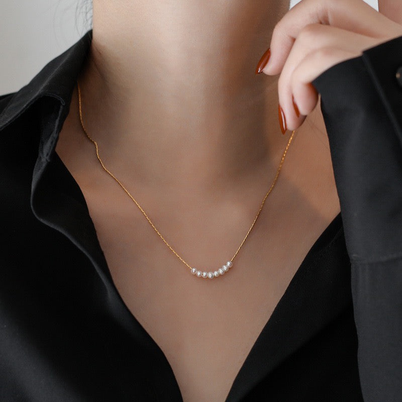 Mini Pearl Necklace Gold