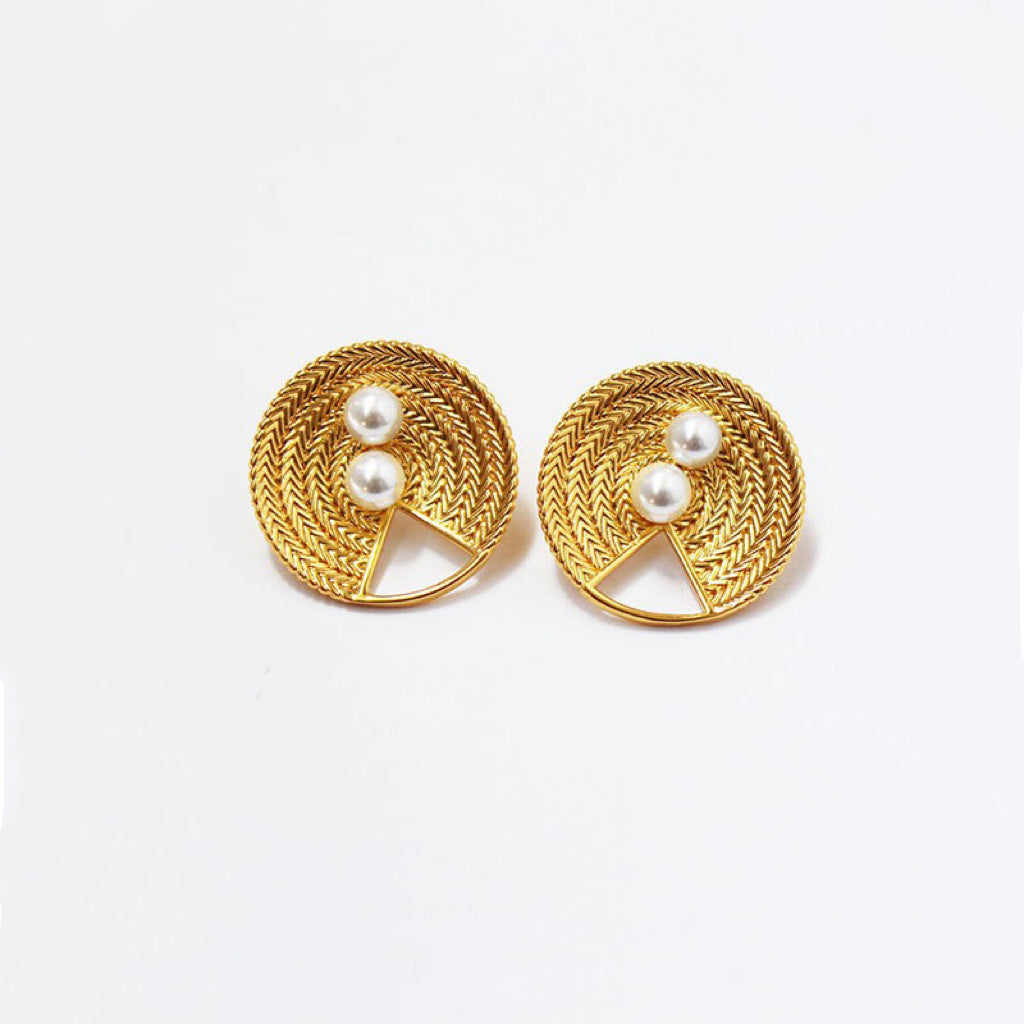 Ada Vintage Round Pearl Studs