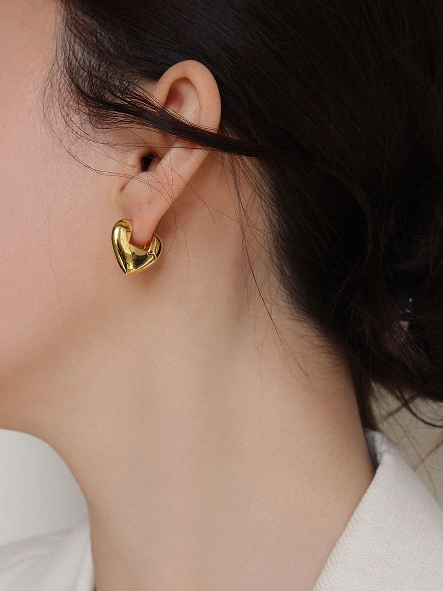 Gilliane Luxe Huggie Earrings