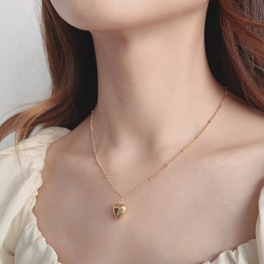 Shelley Gold Heart Pendant Necklace