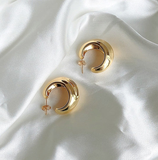 Lia Hoop Earrings