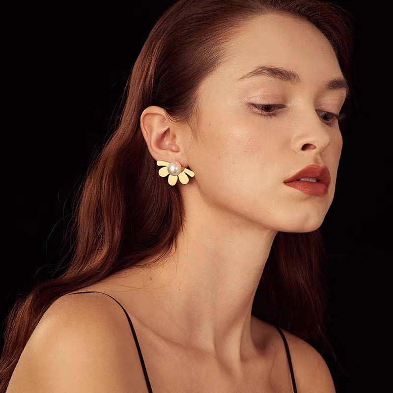 Floral Pearl Earrings