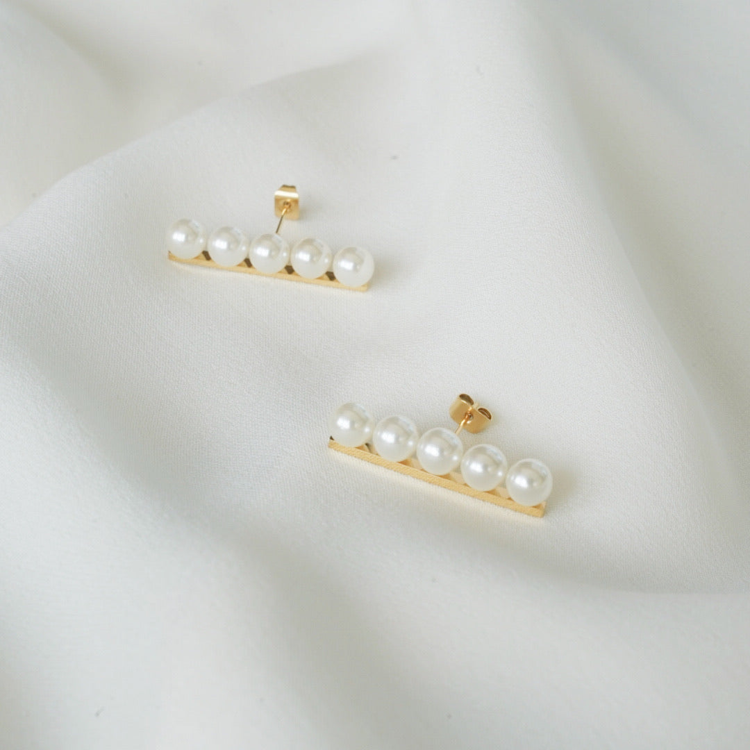 Bonita Pearl Statement Earrings